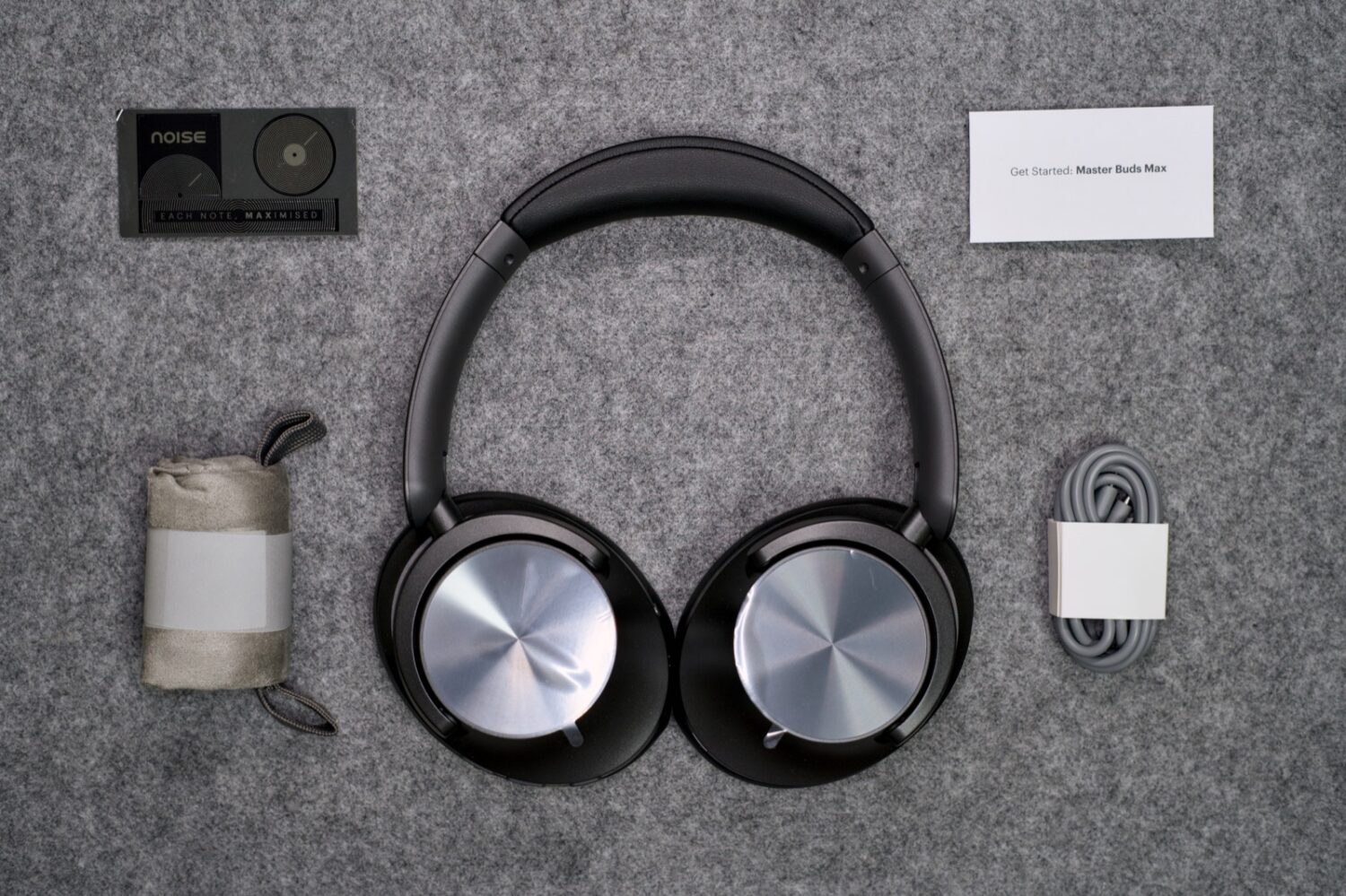 Noise Master Buds MAX Onyx 本体と付属品一式